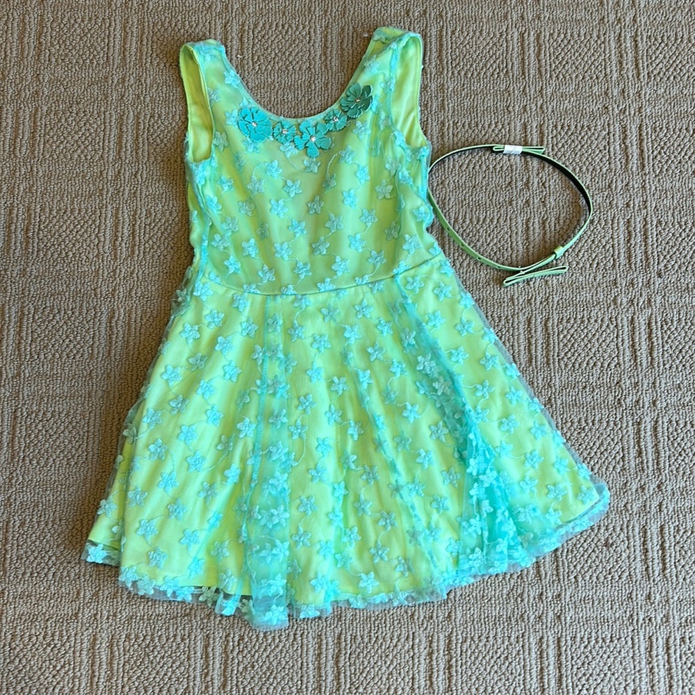 Girls flowered dress